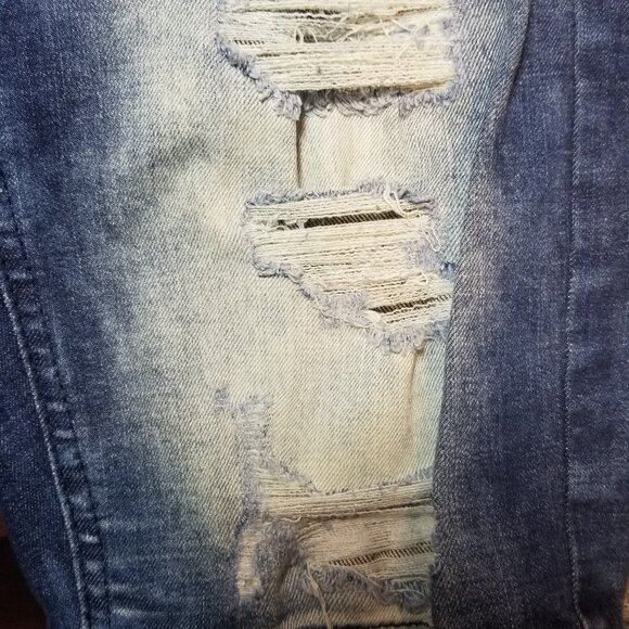 Trestles Supply Co. Distressed Ripped Men Size 30 Blue Denim Jean Shorts NWT - Picture 4 of 10
